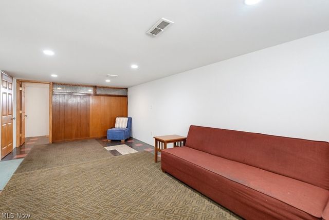 11052 Naomi Drive, Parma, OH 44130