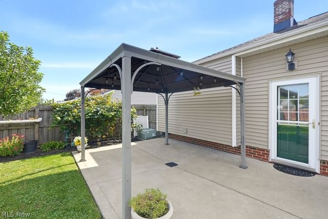 11052 Naomi Drive, Parma, OH 44130