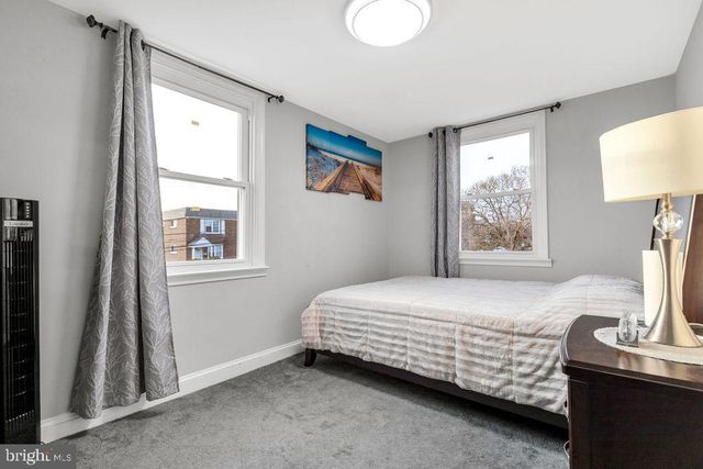 945 FARISTON DR, Drexel Hill, PA 19026