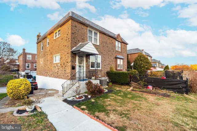 945 FARISTON DR, Drexel Hill, PA 19026
