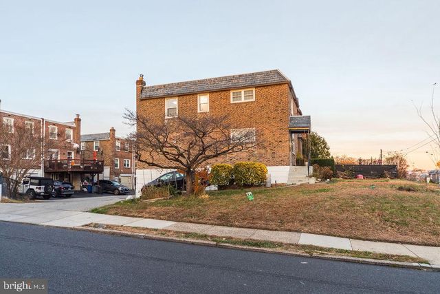 945 FARISTON DR, Drexel Hill, PA 19026