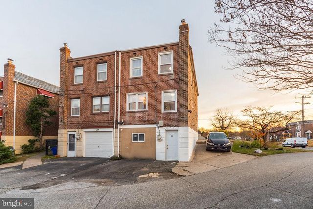 945 FARISTON DR, Drexel Hill, PA 19026