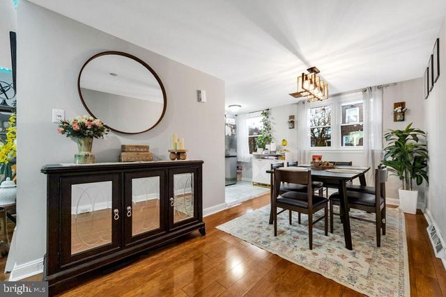 945 FARISTON DR, Drexel Hill, PA 19026