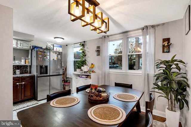 945 FARISTON DR, Drexel Hill, PA 19026