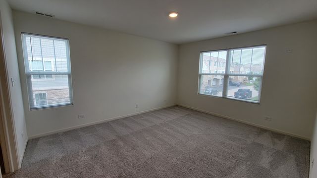 200 Goldenrod Drive, Elgin, IL 60124