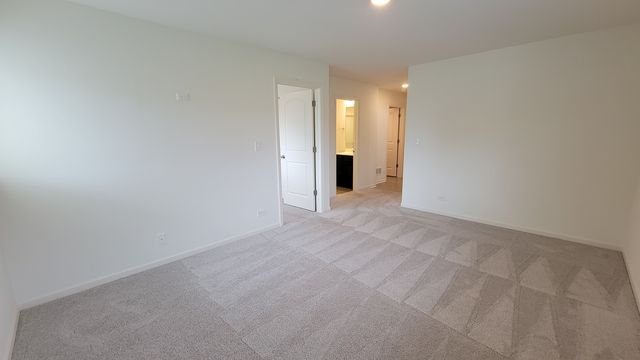 200 Goldenrod Drive, Elgin, IL 60124