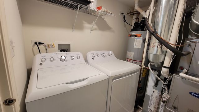 200 Goldenrod Drive, Elgin, IL 60124