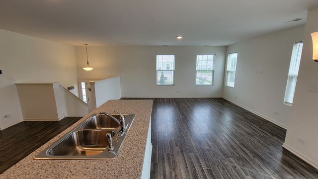 200 Goldenrod Drive, Elgin, IL 60124