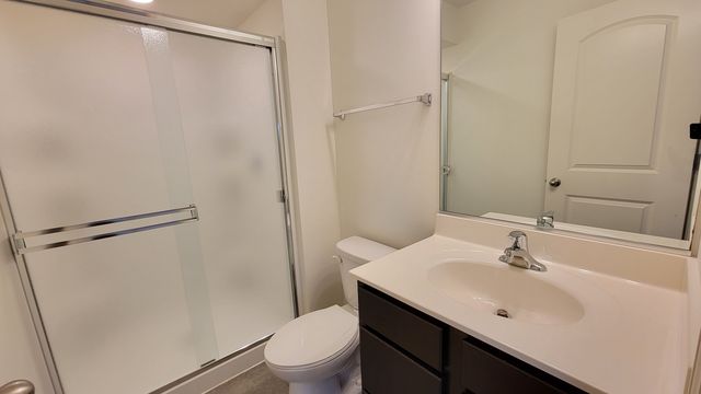 200 Goldenrod Drive, Elgin, IL 60124