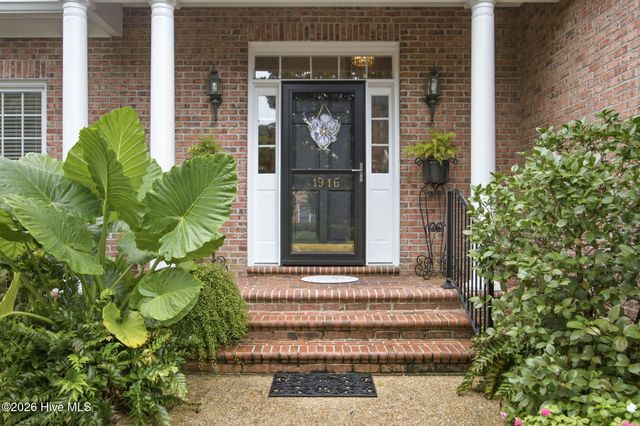 1916 Inverness Lane, Wilmington, NC 28405