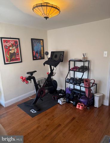 1943 WAVERLY ST, Philadelphia, PA 19146