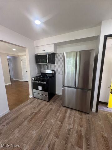 4461 Brookton Road, Warrensville Heights, OH 44128