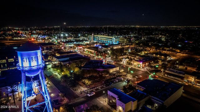 142 E HEARNE Way, Gilbert, AZ 85234