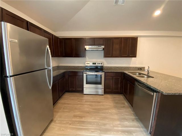 604 Skyline BLVD, Cape Coral, FL 33991