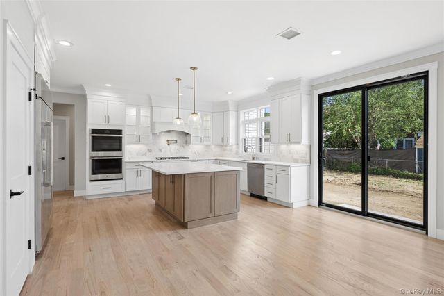 1750 Henry Road, Merrick, NY 11566