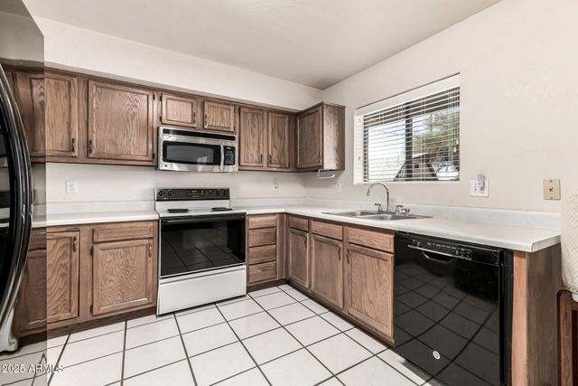 1008 N MERIDIAN Road, Apache Junction, AZ 85120