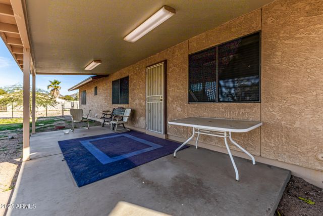 1008 N MERIDIAN Road, Apache Junction, AZ 85120
