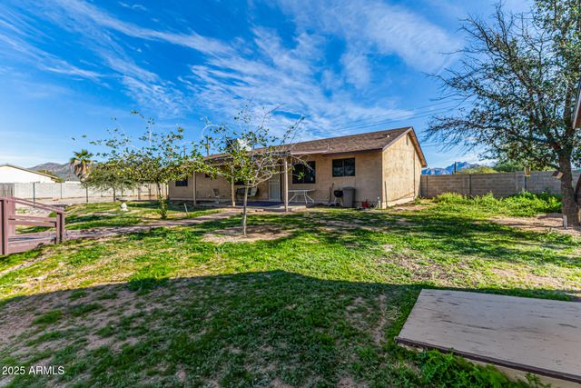 1008 N MERIDIAN Road, Apache Junction, AZ 85120
