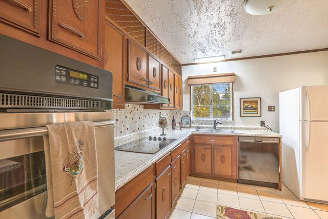 2812 Los Arboles Court NE, Albuquerque, NM 87112