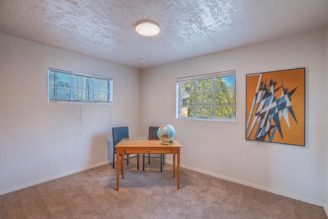 2812 Los Arboles Court NE, Albuquerque, NM 87112