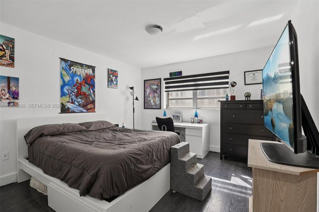 1630 W 46th St 208F, Hialeah, FL 33012