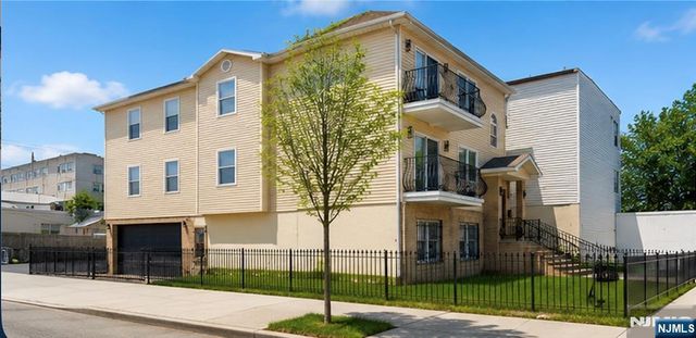 272-274 Orange Street, Newark, NJ 07103