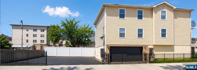 272-274 Orange Street, Newark, NJ 07103