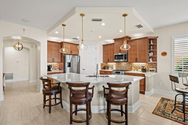 1135 RIVERSCAPE STREET 1135, Bradenton, FL 34208