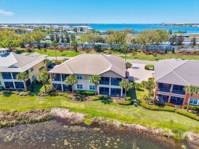 1135 RIVERSCAPE STREET 1135, Bradenton, FL 34208