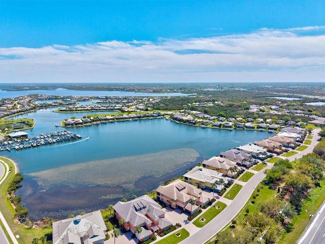 1135 RIVERSCAPE STREET 1135, Bradenton, FL 34208