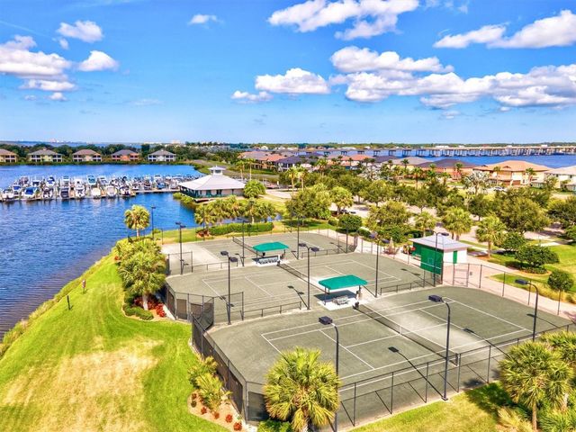 1135 RIVERSCAPE STREET 1135, Bradenton, FL 34208