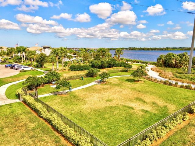 1135 RIVERSCAPE STREET 1135, Bradenton, FL 34208