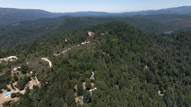 10001 West Drive, Felton, CA 95018