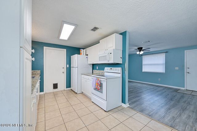 2805 KIOWA Avenue, Orange Park, FL 32065