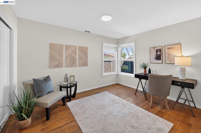 843 Jensen St, Livermore, CA 94550