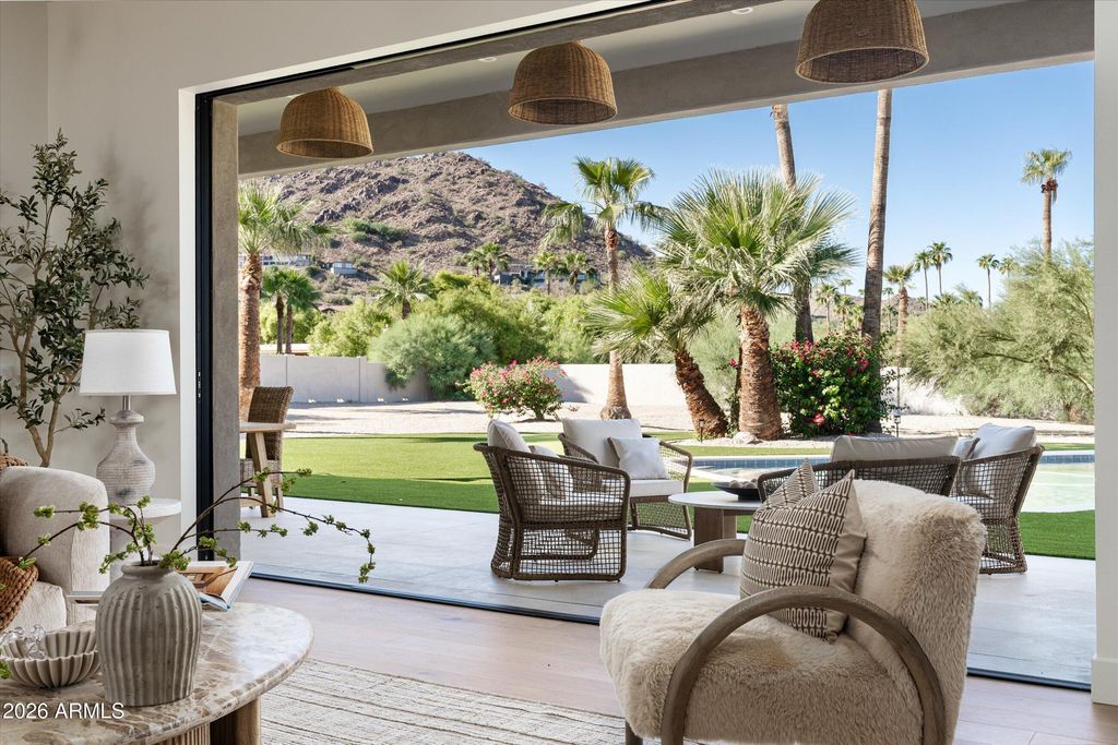 4828 E CLEARWATER Parkway, Paradise Valley, AZ 85253 — exterior