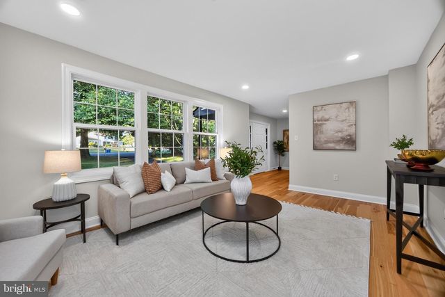 127 GOVERNORS CIR, Downingtown, PA 19335