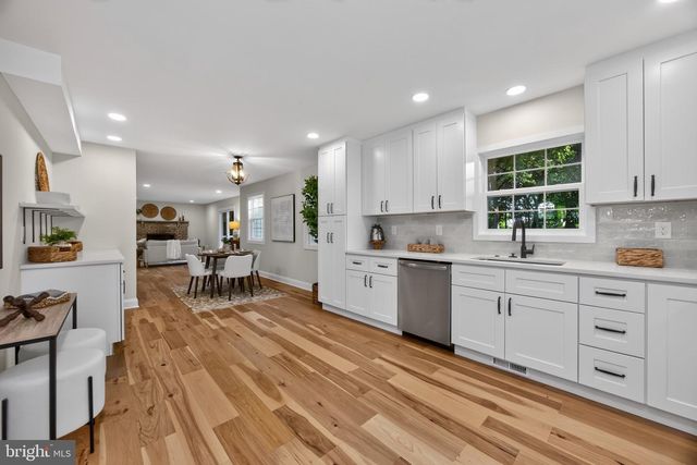 127 GOVERNORS CIR, Downingtown, PA 19335