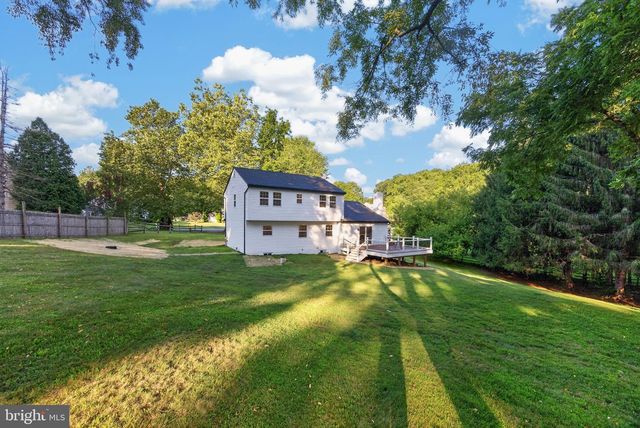 127 GOVERNORS CIR, Downingtown, PA 19335