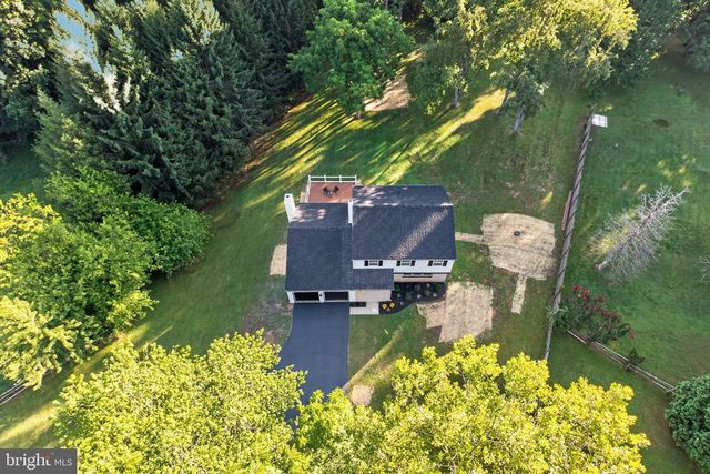 127 GOVERNORS CIR, Downingtown, PA 19335