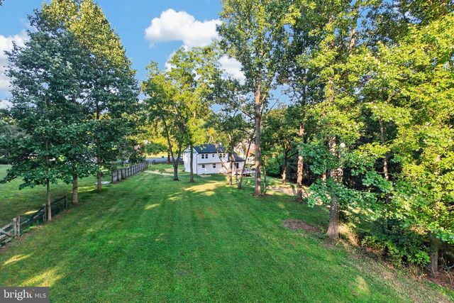 127 GOVERNORS CIR, Downingtown, PA 19335