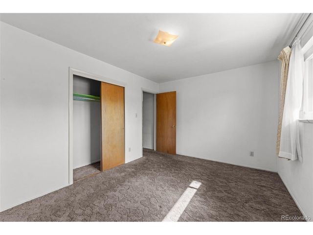 108 Ithaca St, Colorado Springs, CO 80911