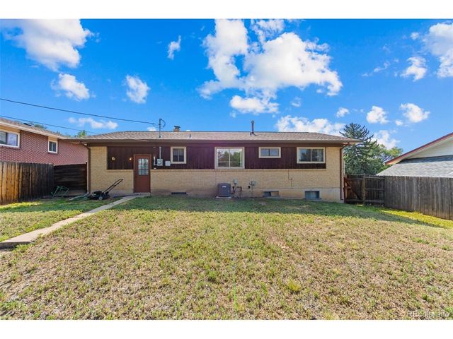 108 Ithaca St, Colorado Springs, CO 80911