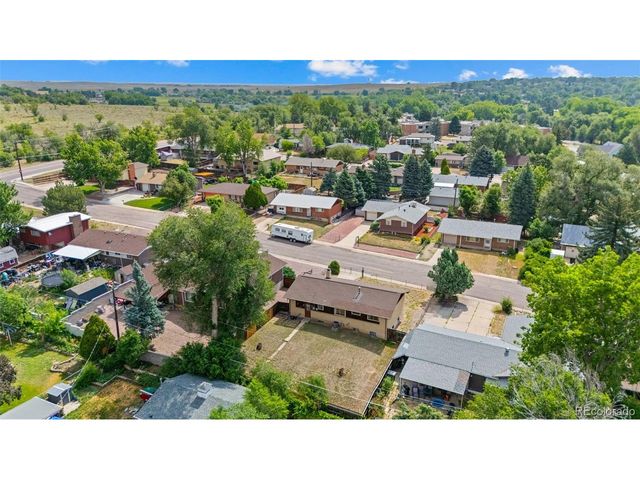108 Ithaca St, Colorado Springs, CO 80911