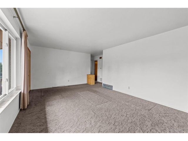 108 Ithaca St, Colorado Springs, CO 80911