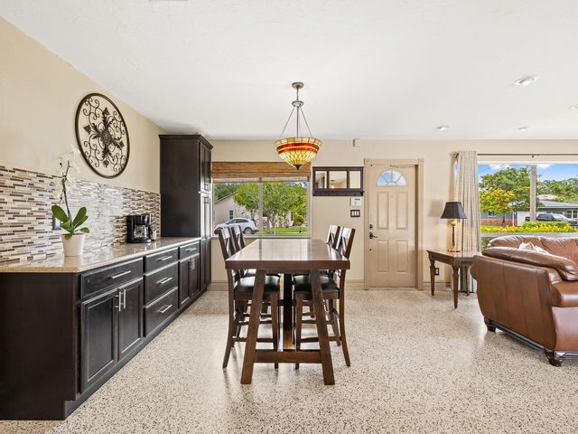 5960 SW 13th Street, Plantation, FL 33317