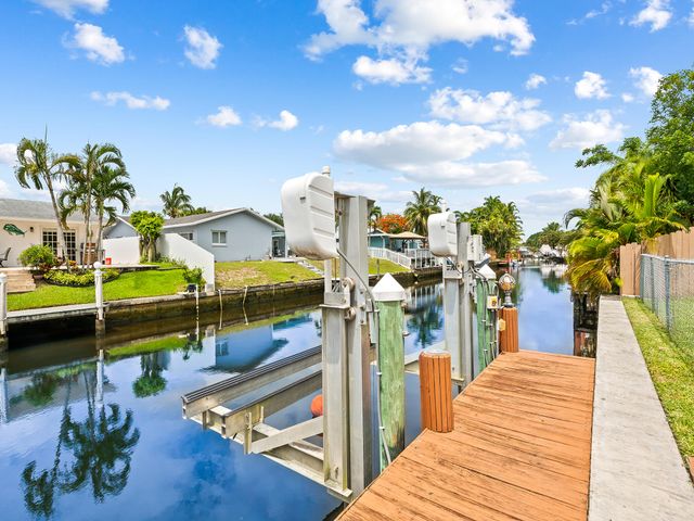 5960 SW 13th Street, Plantation, FL 33317
