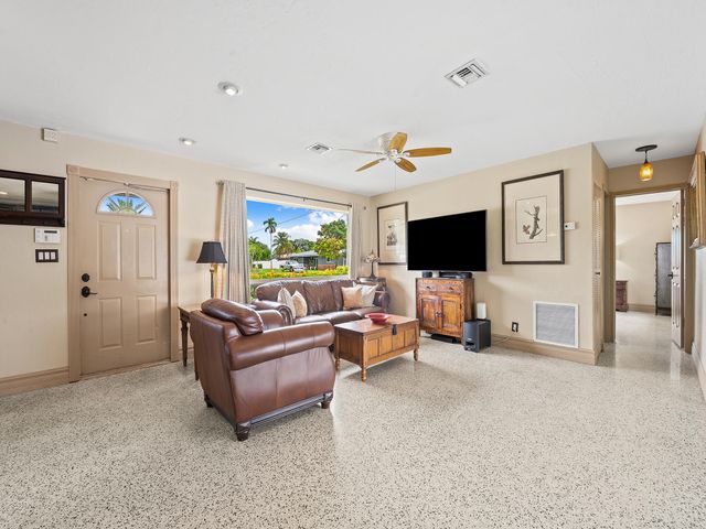 5960 SW 13th Street, Plantation, FL 33317