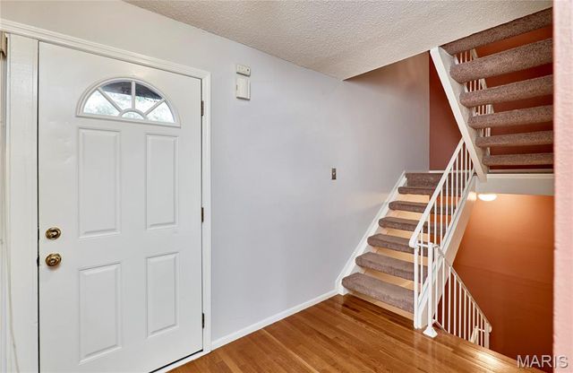 221 Braeshire Drive A, Ballwin, MO 63021