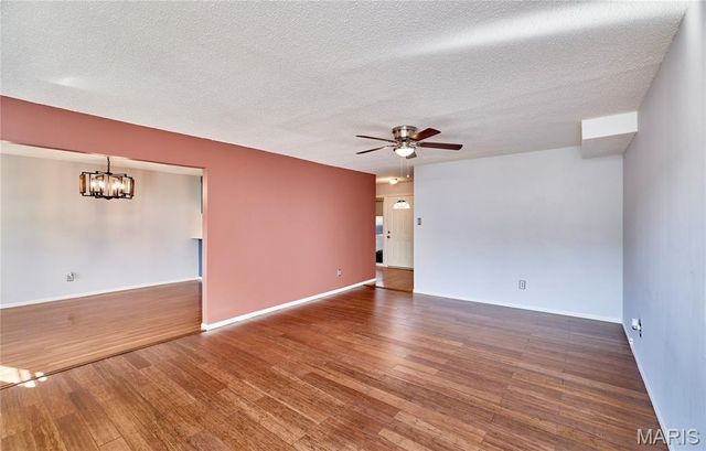 221 Braeshire Drive A, Ballwin, MO 63021